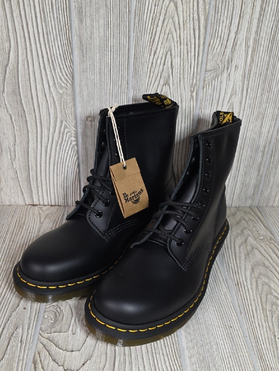 Dr. Martens 1460 Black Smooth Leather Combat Boots Mens 8 Womens 9 NEW main image 9
